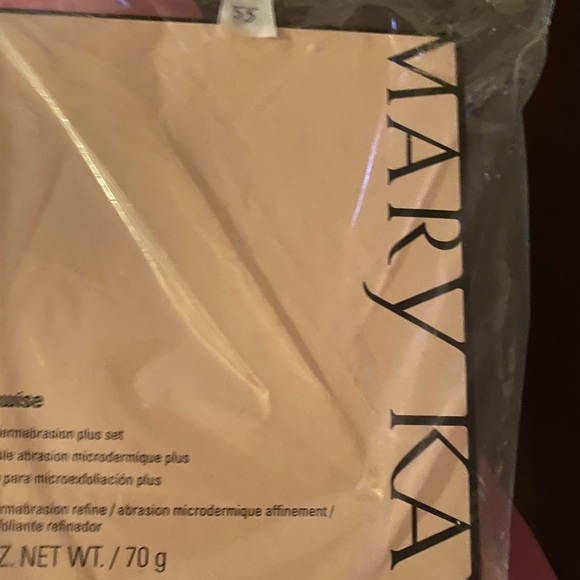 Mary Kay - Picture 8 of 10